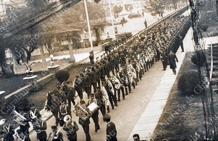 Salida cortejo Teniente Merino