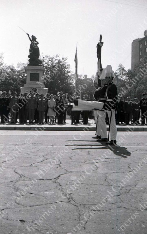 Homenaje a O'Higgins Reina Isabel II 05